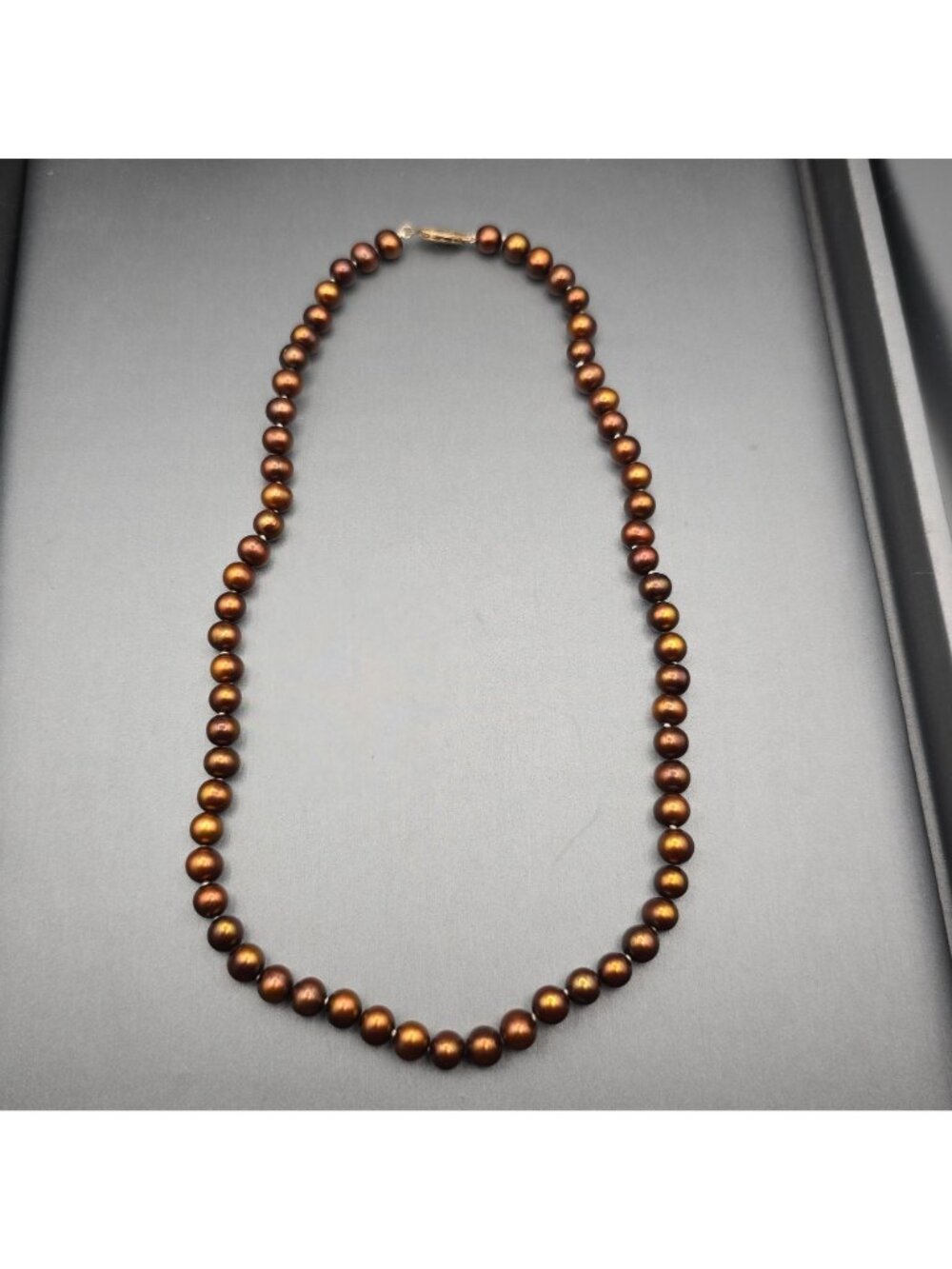 Vintage Bronze Cultured Pearl Necklace 10K Yellow Gold Clasp Hand Knotted 16" - Picture 7 of 10